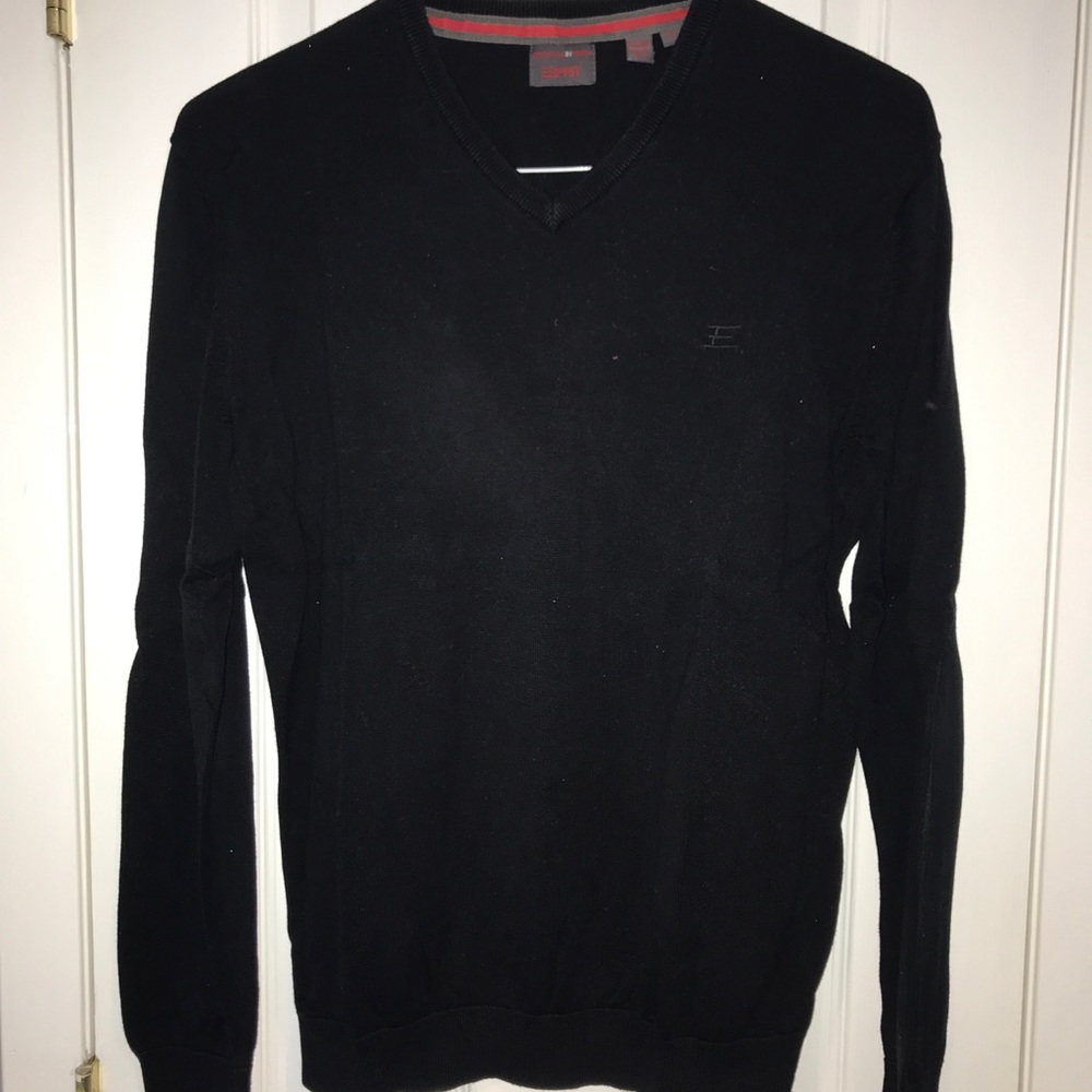 Black VNeck sweater